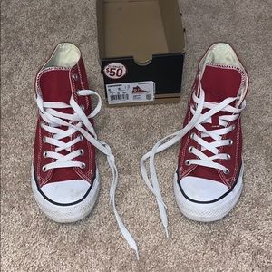 HIGH TOP CONVERSE MAROON SIZE 8
